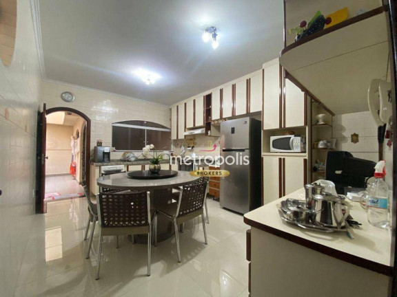 Imagem Sobrado com 3 Quartos à Venda, 232 m² em Campestre - Santo André