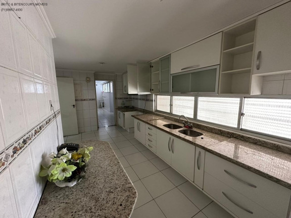 Imagem Imóvel com 4 Quartos à Venda, 219 m² em Campo Grande - Salvador Imagem Imóvel com 4 Quartos à Venda, 219 m² em Campo Grande - Salvador