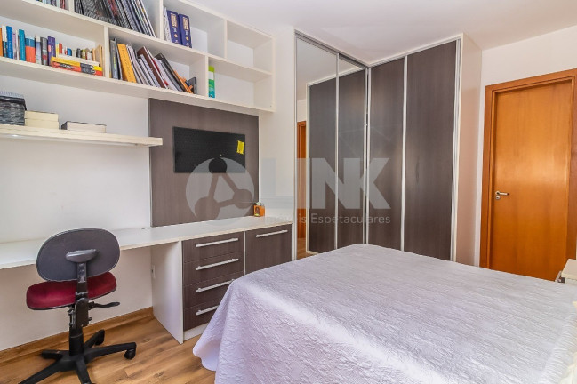 Imagem Apartamento com 2 Quartos à Venda, 72 m² em Petrópolis - Porto Alegre