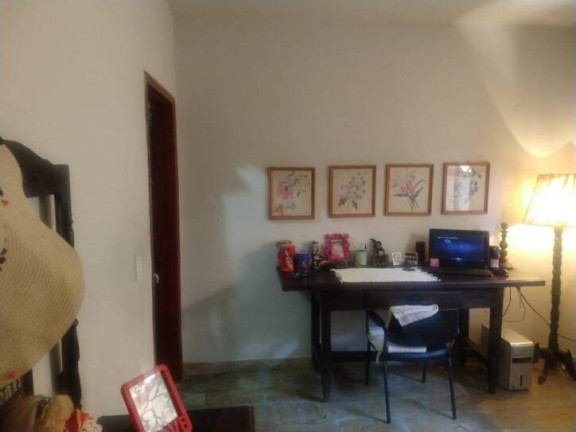 Imagem Casa com 3 Quartos à Venda, 220 m² em Maria áurea - Pindamonhangaba Imagem Casa com 3 Quartos à Venda, 220 m² em Maria áurea - Pindamonhangaba