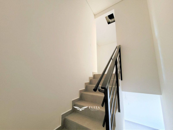 Imagem Sobrado com 3 Quartos à Venda, 116 m² em Centro - Barra Velha