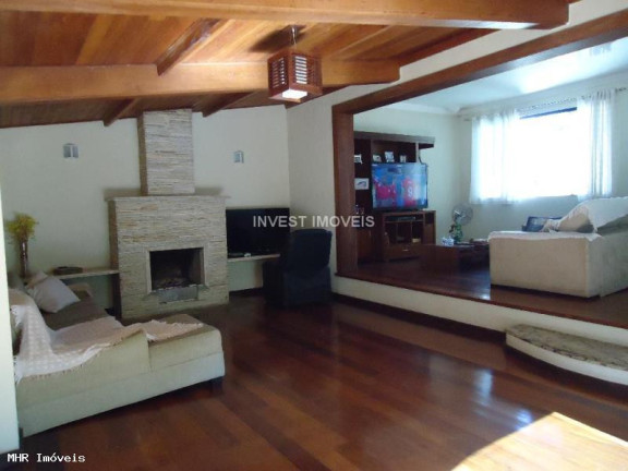 Casa com 3 Quartos à Venda, 480 m² em Bom Pastor - Juiz De Fora