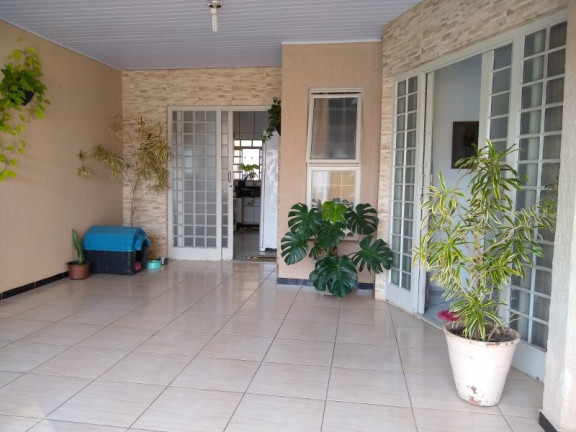 Casa com 3 Quartos à Venda, 99 m² em Vila Ribeiro - Jacarezinho