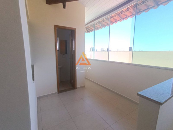 Imagem Cobertura com 3 Quartos à Venda, 147 m²