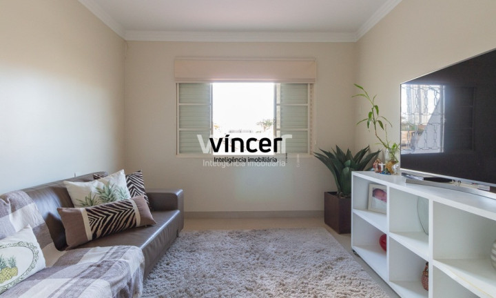 Imagem Casa com 4 Quartos à Venda, 227 m² em Jardim América - Goiânia Imagem Casa com 4 Quartos à Venda, 227 m² em Jardim América - Goiânia