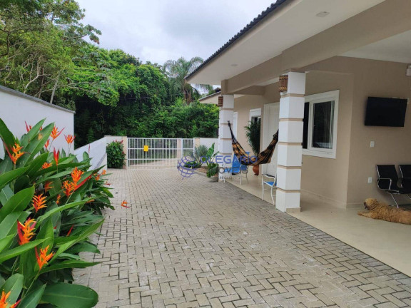 Imagem Casa com 3 Quartos à Venda, 146 m² em Armação - Penha