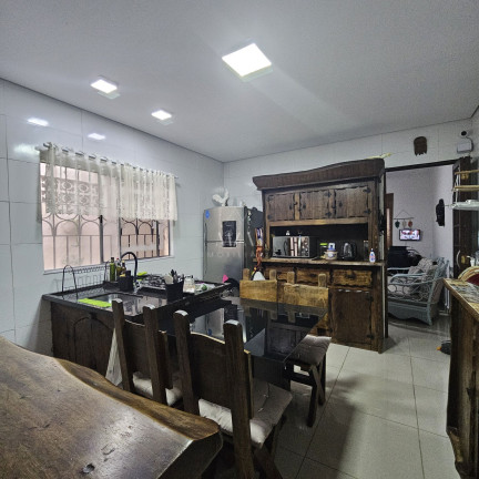 Imagem Casa com 2 Quartos à Venda, 150 m² em Guilhermina - Praia Grande