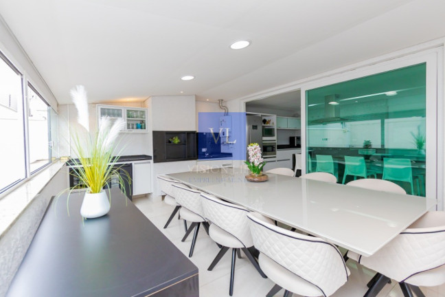Imagem Casa com 4 Quartos à Venda, 278 m² em Santo Inácio - Curitiba