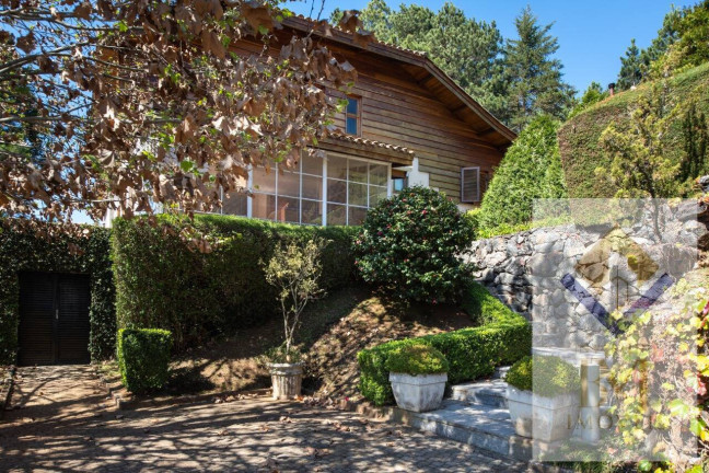 Imagem Casa com 5 Quartos à Venda, 1 m² em Campos Do Jordão