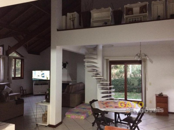 Imagem Casa com 4 Quartos à Venda, 300 m² em Alpes Dos Araçás (jordanésia) - Cajamar Imagem Casa com 4 Quartos à Venda, 300 m² em Alpes Dos Araçás (jordanésia) - Cajamar