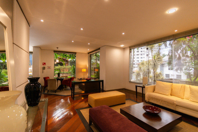 Imagem Apartamento com 3 Quartos à Venda, 195 m² em Moema - São Paulo Imagem Apartamento com 3 Quartos à Venda, 195 m² em Moema - São Paulo