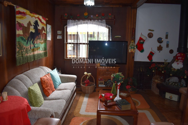 Imagem Casa com 4 Quartos à Venda, 310 m² em Região De Descansópolis - Campos Do Jordão