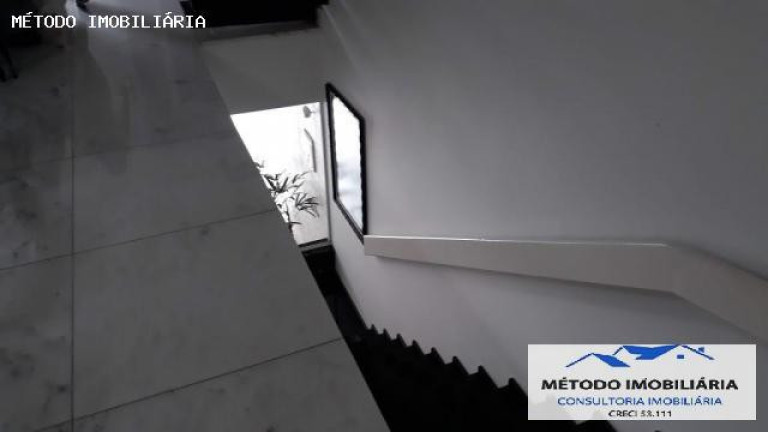 Imagem Casa com 3 Quartos à Venda, 231 m² em Jardim - Santo André
