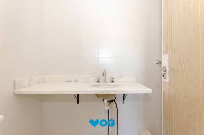 Imagem Imóvel com 3 Quartos à Venda, 65 m² em Petrópolis - Porto Alegre Imagem Imóvel com 3 Quartos à Venda, 65 m² em Petrópolis - Porto Alegre