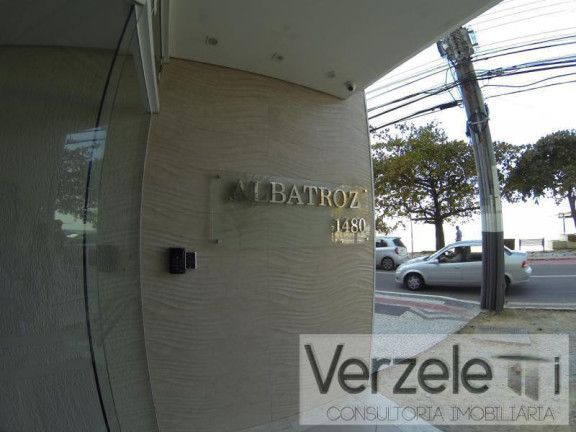 Imagem Apartamento com 3 Quartos à Venda, 80 m² em Centro - Balneário Camboriú Imagem Apartamento com 3 Quartos à Venda, 80 m² em Centro - Balneário Camboriú
