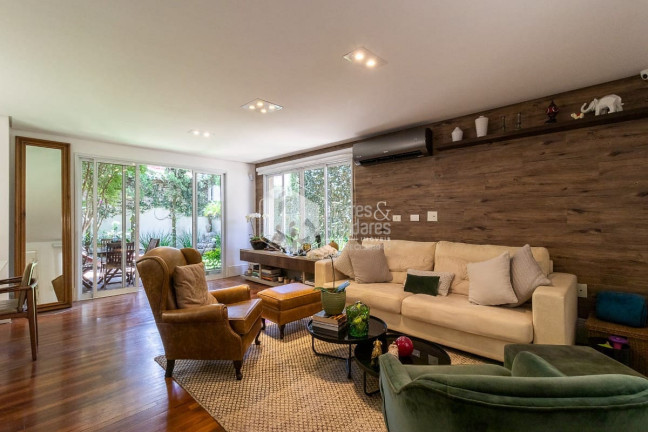 Casa com 3 Quartos à Venda, 195 m² em Alto Da Boa Vista - São Paulo