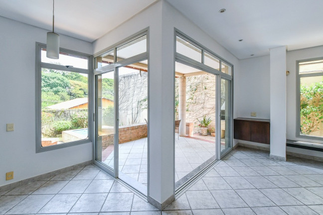 Imagem Casa com 4 Quartos à Venda, 231 m² em Vila Inah - São Paulo