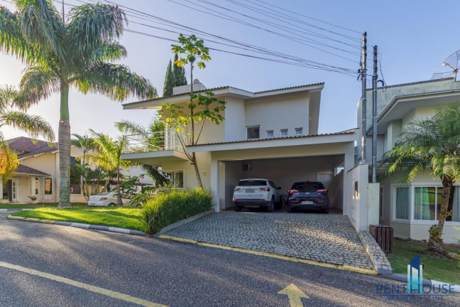 Imagem Casa com 4 Quartos à Venda, 325 m² em Ariribá - Balneário Camboriú Imagem Casa com 4 Quartos à Venda, 325 m² em Ariribá - Balneário Camboriú