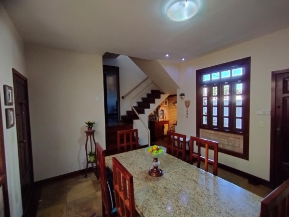 Imagem Casa com 3 Quartos à Venda, 260 m² em Das águas - Ipatinga