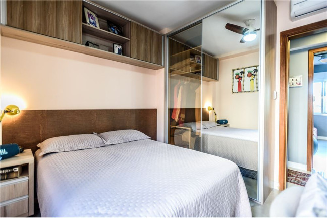 Imagem Imóvel com 3 Quartos à Venda, em Higienópolis - Porto Alegre Imagem Imóvel com 3 Quartos à Venda, em Higienópolis - Porto Alegre