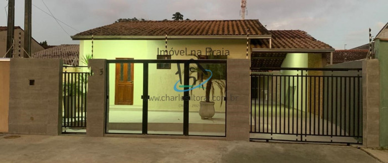 Casa com 3 Quartos à Venda,  em Martim De Sá - Caraguatatuba