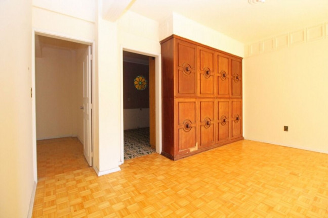Imagem Imóvel com 3 Quartos à Venda, 135 m² em Independência - Porto Alegre Imagem Imóvel com 3 Quartos à Venda, 135 m² em Independência - Porto Alegre