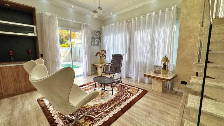 Imagem Casa com 4 Quartos à Venda, 360 m² em Santana De Parnaíba