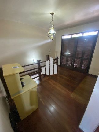 Imagem Casa com 3 Quartos à Venda, 260 m² em Guarujá - Porto Alegre