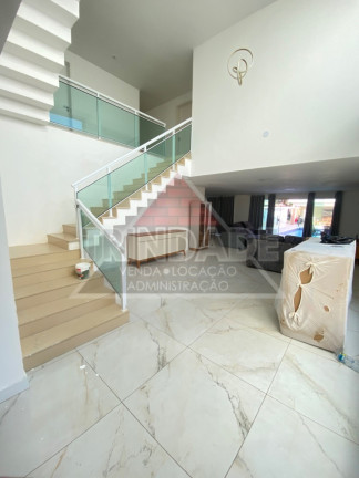 Imagem Casa com 5 Quartos à Venda, 600 m² em Vargem Grande - Rio De Janeiro
