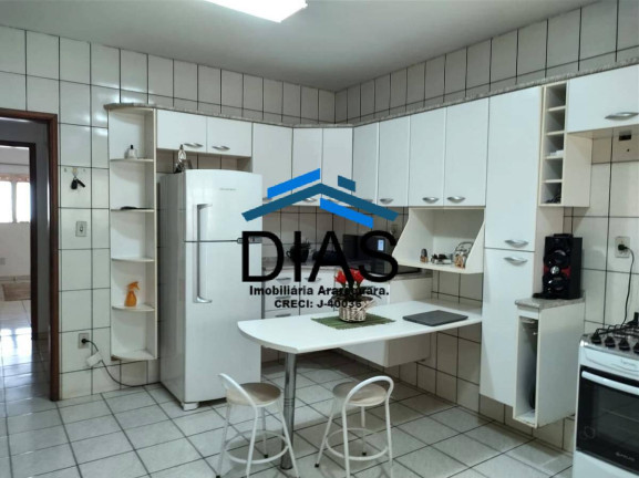 Imagem Casa com 2 Quartos à Venda, 90 m² em Vila Suconasa - Araraquara