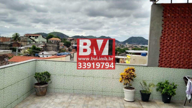 Imagem Casa com 2 Quartos à Venda, 120 m² em Bento Ribeiro - Rio De Janeiro Imagem Casa com 2 Quartos à Venda, 120 m² em Bento Ribeiro - Rio De Janeiro