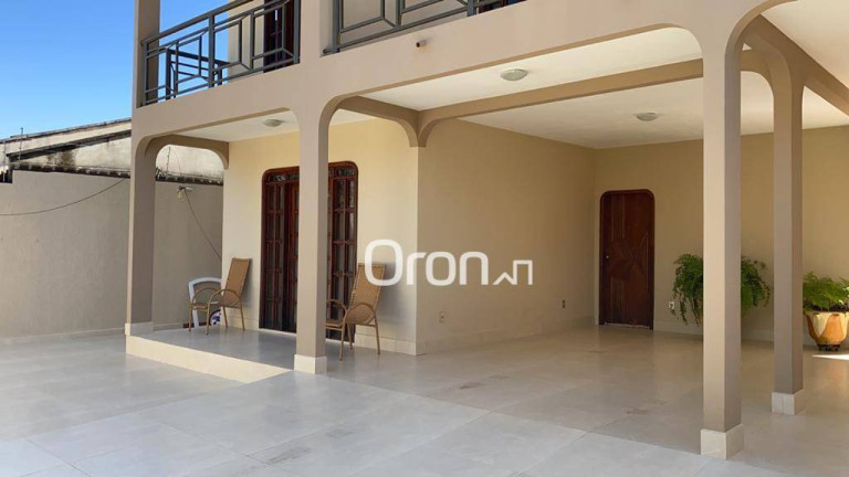 Sobrado com 4 Quartos à Venda, 244 m² em Jardim Europa - Goiânia