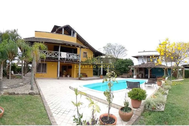 Imagem Casa com 9 Quartos à Venda, 625 m² em São João Do Rio Vermelho - Florianópolis Imagem Casa com 9 Quartos à Venda, 625 m² em São João Do Rio Vermelho - Florianópolis