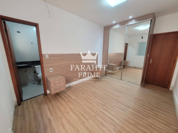Imagem Casa com 3 Quartos à Venda, 160 m² em Estuário - Santos