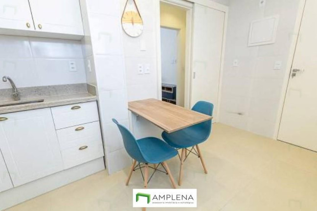 Imagem Apartamento com 2 Quartos à Venda, 80 m² em Copacabana - Rio De Janeiro