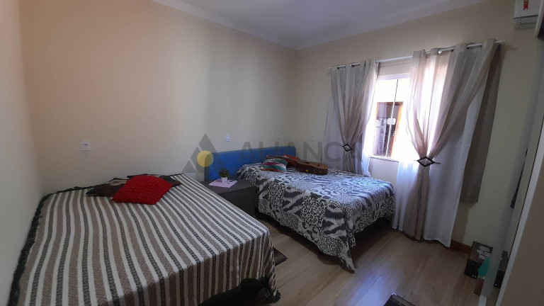 Imagem Casa com 3 Quartos à Venda, 286 m² em Meia Praia - Navegantes