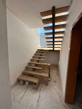 Imagem Sobrado com 4 Quartos à Venda, 250 m² em Portais (polvilho) - Cajamar