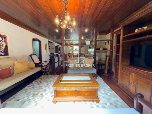 Imagem Casa com 4 Quartos à Venda, 600 m² em Albuquerque - Teresópolis