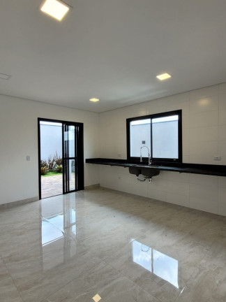 Imagem Sobrado com 3 Quartos à Venda, 200 m² em Villas Do Jaguari - Santana De Parnaíba