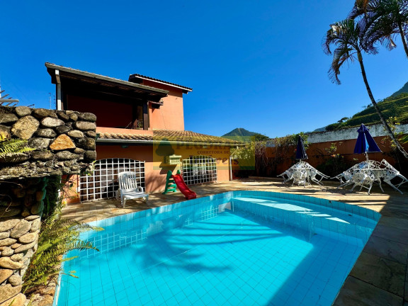 Sobrado com 4 Quartos à Venda, 265 m² em Martim De Sá - Caraguatatuba