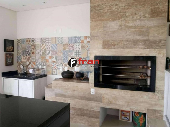 Imagem Casa com 4 Quartos à Venda, 530 m² em Córrego Grande - Florianópolis Imagem Casa com 4 Quartos à Venda, 530 m² em Córrego Grande - Florianópolis