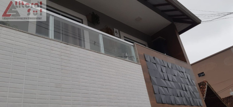 Casa com 2 Quartos à Venda, 62 m² em Maracanã - Praia Grande