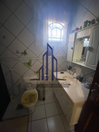 Imagem Casa à Venda, em Itaboraí Imagem Casa à Venda, em Itaboraí