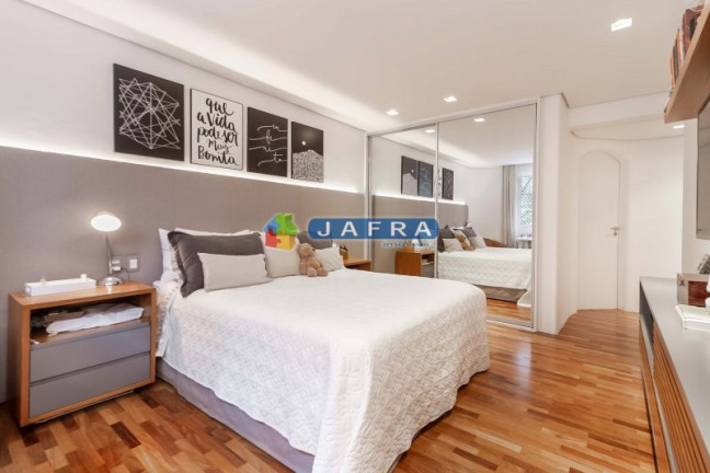 Imagem Apartamento com 3 Quartos à Venda, 244 m² em Jardim Paulista - São Paulo Imagem Apartamento com 3 Quartos à Venda, 244 m² em Jardim Paulista - São Paulo