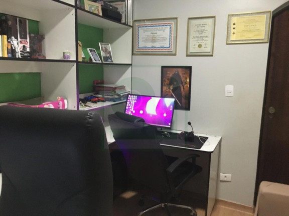Imagem Casa com 4 Quartos à Venda, 326 m² em Vila Dalva - São Paulo