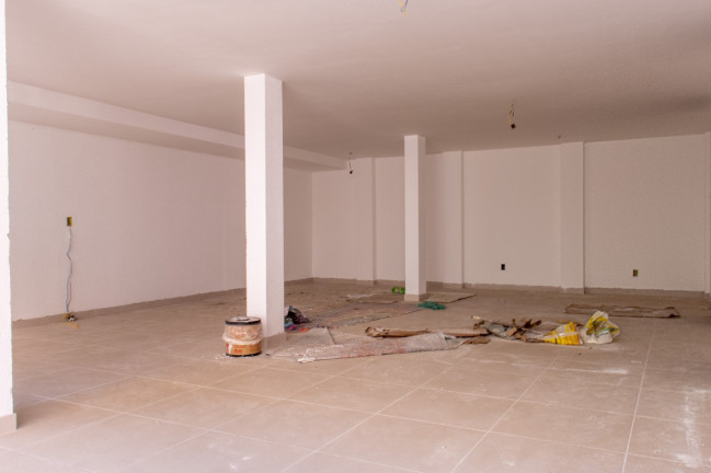 Imagem Casa com 3 Quartos à Venda, em Campo Grande - Rio De Janeiro Imagem Casa com 3 Quartos à Venda, em Campo Grande - Rio De Janeiro