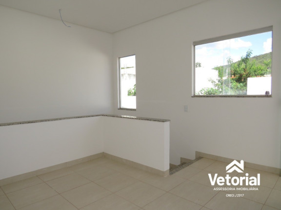 Sobrado com 3 Quartos à Venda, 225 m² em Sandra Regina - Barreiras