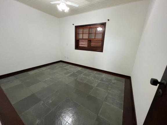 Imagem Sobrado com 5 Quartos à Venda, 200 m² em Centro - Peruíbe Imagem Sobrado com 5 Quartos à Venda, 200 m² em Centro - Peruíbe