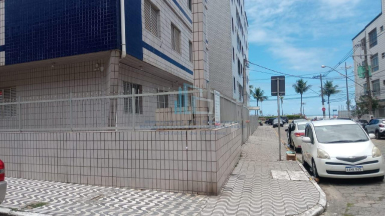 Apartamento com 2 Quartos à Venda,  em Guilhermina - Praia Grande