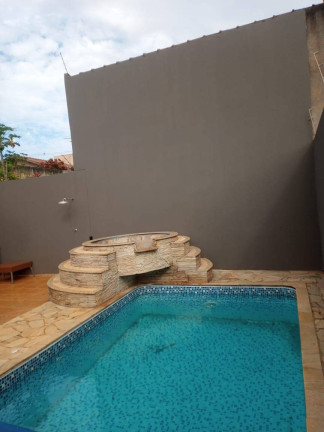 Imagem Casa com 3 Quartos à Venda, 267 m² em Parque Veneza - Arapongas